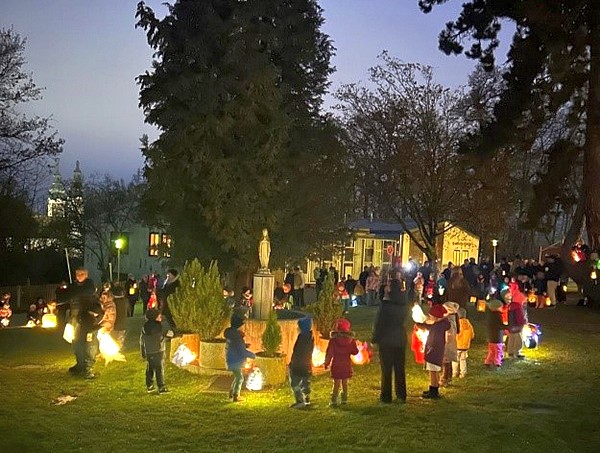 Kita feiert St. Martin – ein stimmungsvolles Fest mit Pferd, Spiel und Laternen